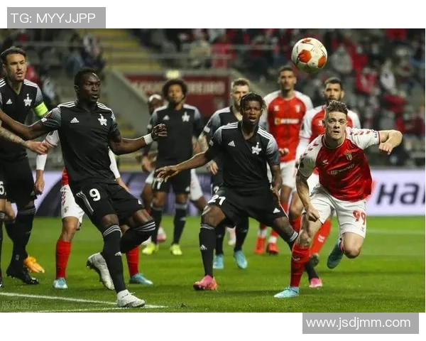 谢里夫与卡拉巴赫的较量揭示了足球战术与团队精神的完美结合